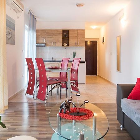 Villa Nadezda Petrovac Bagian luar foto