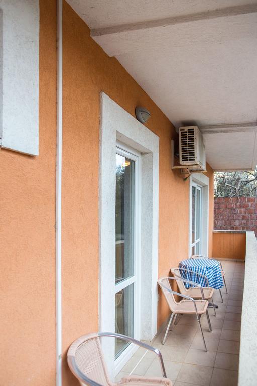 Villa Nadezda Petrovac Bagian luar foto