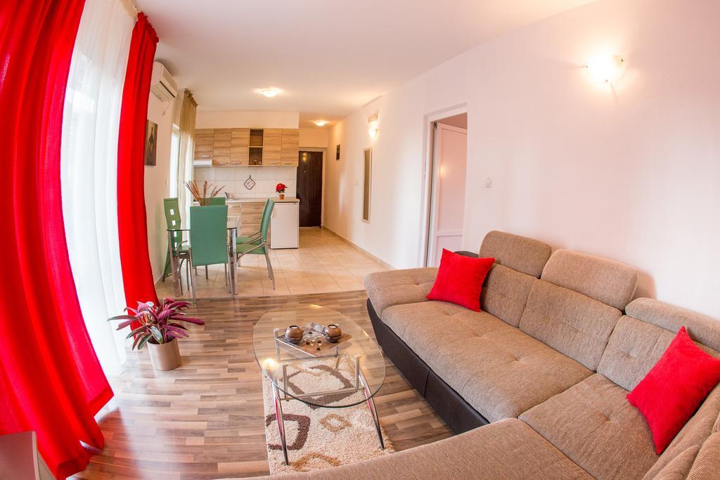 Villa Nadezda Petrovac Bagian luar foto