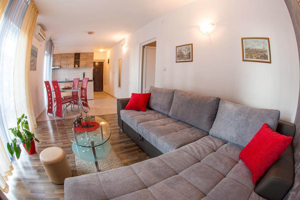 Villa Nadezda Petrovac Bagian luar foto