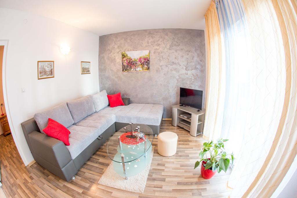 Villa Nadezda Petrovac Bagian luar foto