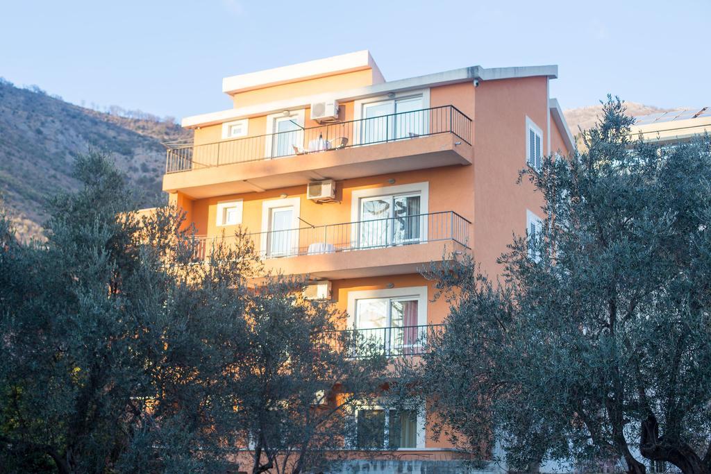 Villa Nadezda Petrovac Bagian luar foto